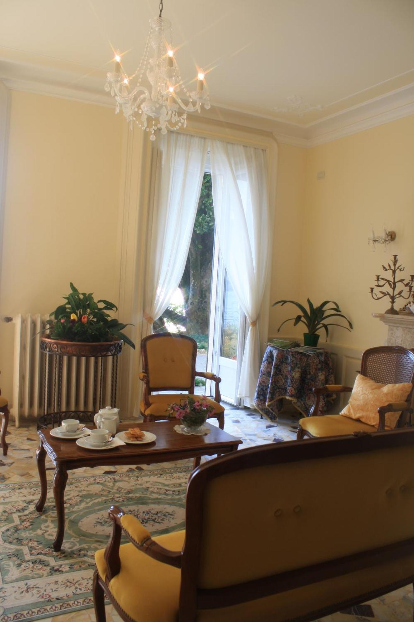 Villa La Mirabella Cadenabbia Екстериор снимка